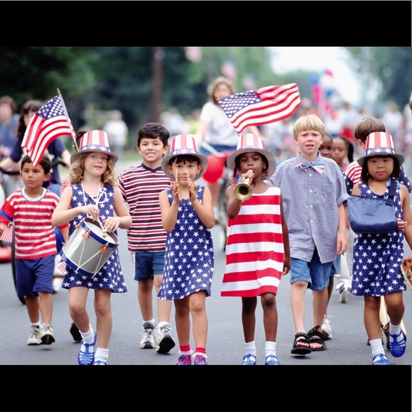 MEET YOUR POSHER, JULIA - Picture 12 of 15